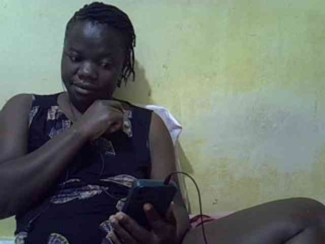 Pretty-doll webcam