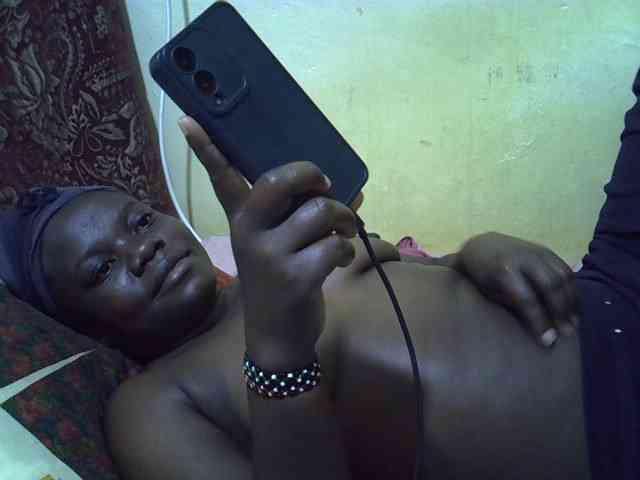 Pretty-doll webcam