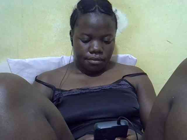 Pretty-doll webcam