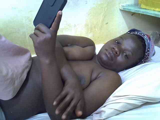 Pretty-doll webcam