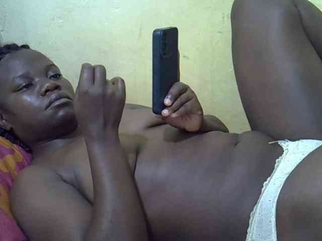 Pretty-doll webcam