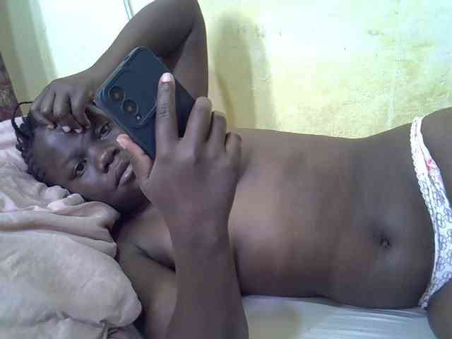 Pretty-doll webcam