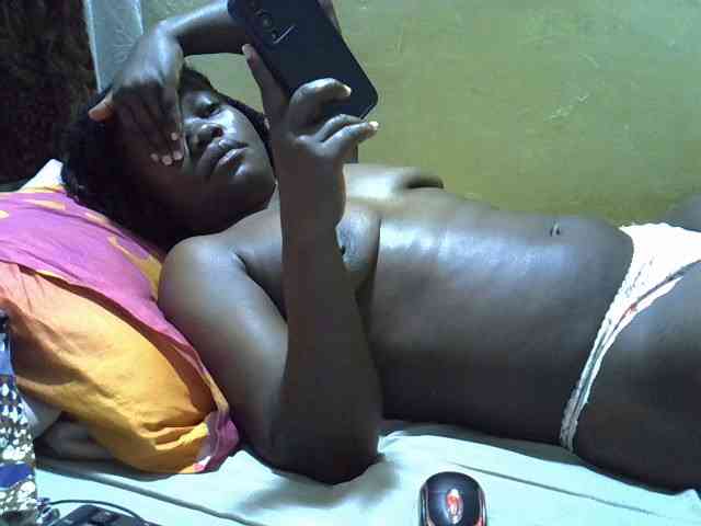 Pretty-doll webcam