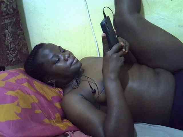 Pretty-doll webcam