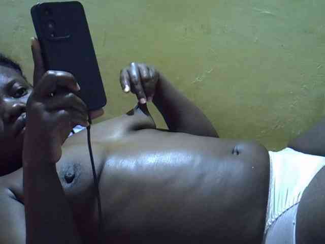 Pretty-doll webcam