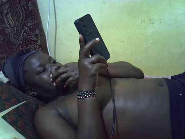 Pretty-doll webcam