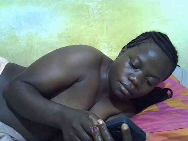 Pretty-doll webcam