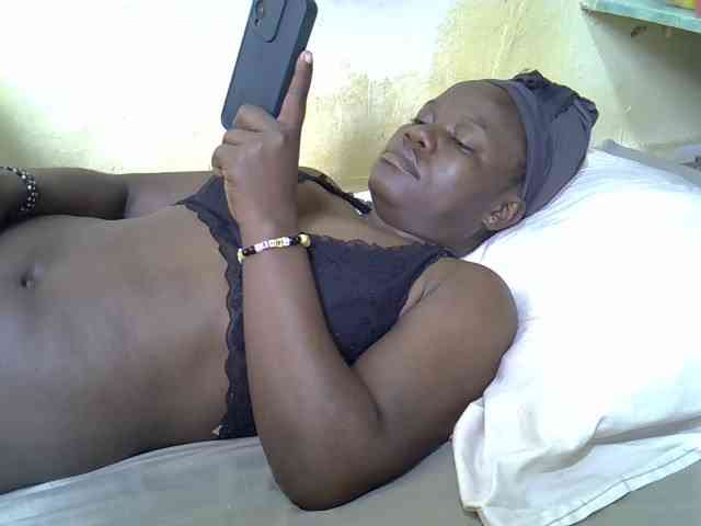Pretty-doll webcam