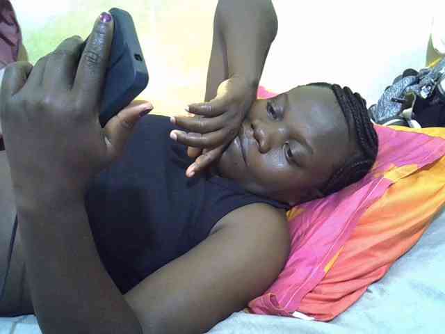 Pretty-doll webcam