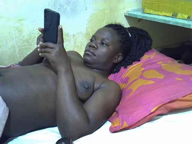 Pretty-doll webcam