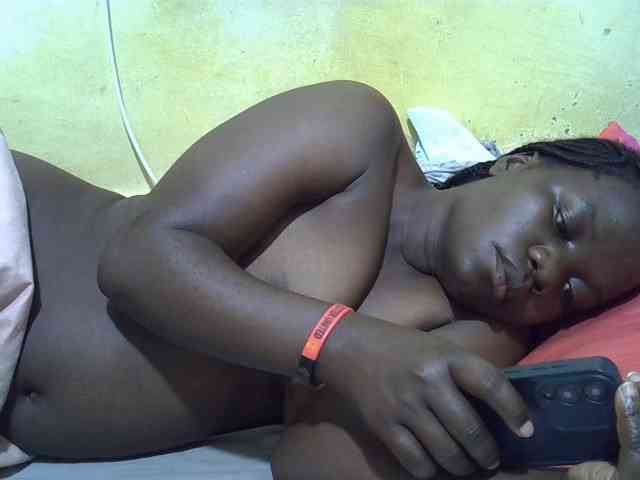 Pretty-doll webcam