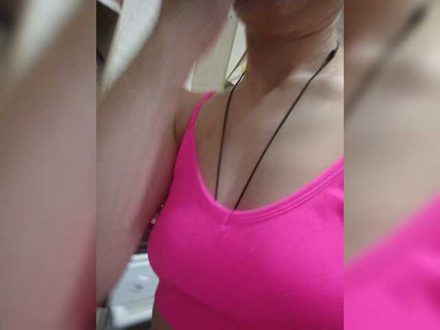 Savuka live cam on BongaCams