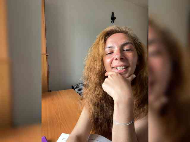 bellaqueen0701 webcam