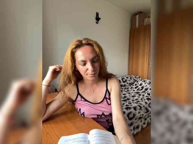 bellaqueen0701 webcam