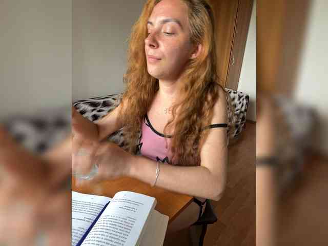 bellaqueen0701 webcam