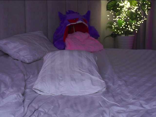 PLUXURY-'s BongaCams show and profile