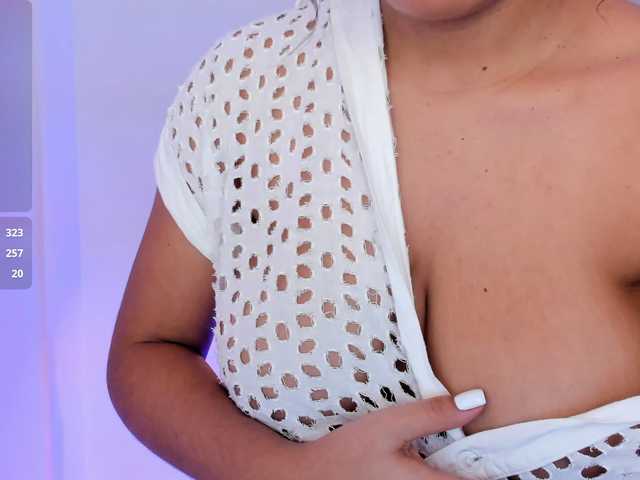 Allisonowens live cam on BongaCams