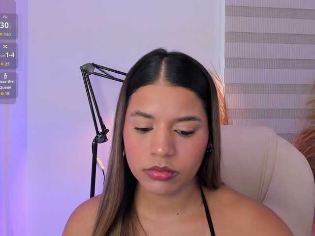Allisonowens live cam on BongaCams