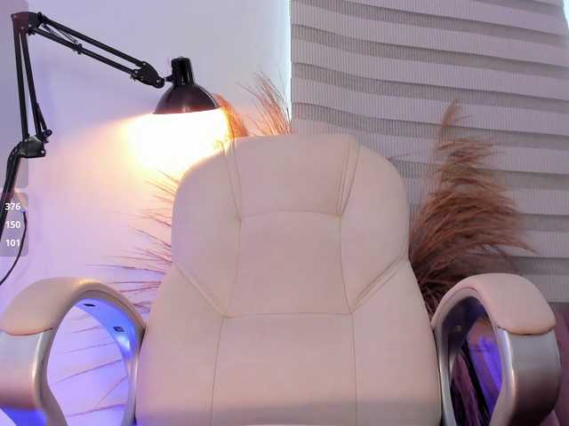 Allisonowens live cam on BongaCams
