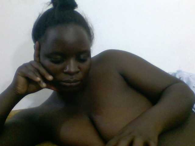 le modèle Sexyblackgal10 est en webcam porno dans un show sur le site bongacams, il possède les tags suivants: Ebony,Brunette,Hairy