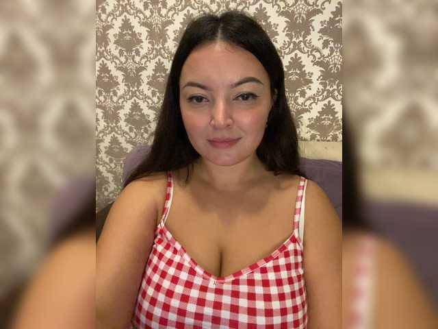 3hotandyoung3 live cam on BongaCams