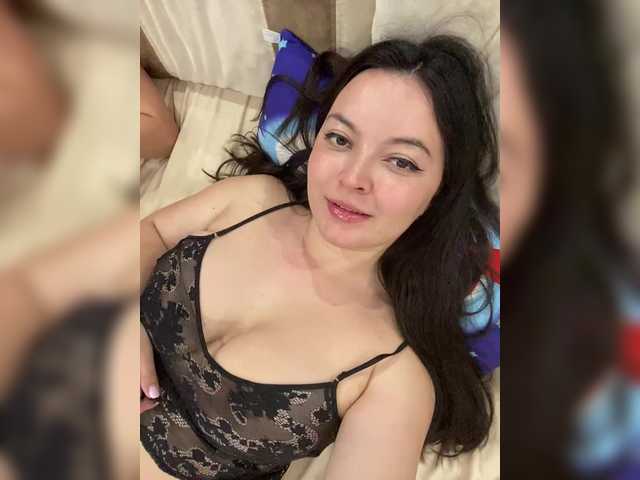  3hotandyoung3 chat room