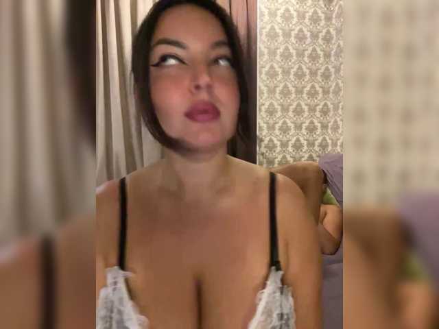 3hotandyoung3