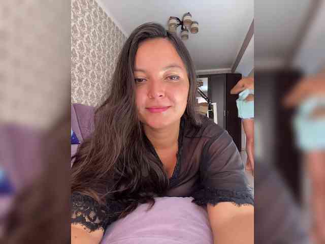 3hotandyoung3