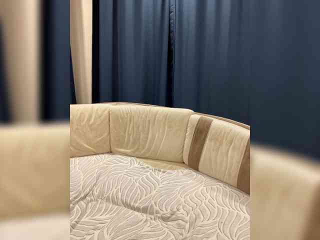 Meat_girl_Skeleton_man webcam