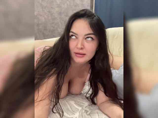 Meat_girl_Skeleton_man webcam