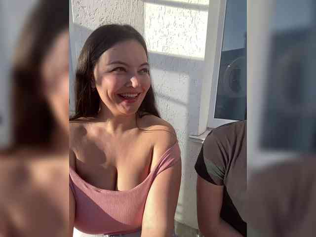 Meat_girl_Skeleton_man webcam