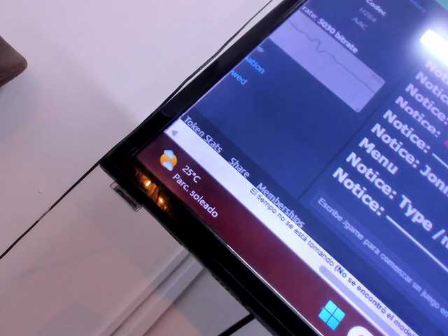 Jonnyandlexyhot live cam preview