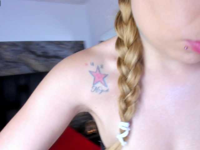 Jonnyandlexyhot