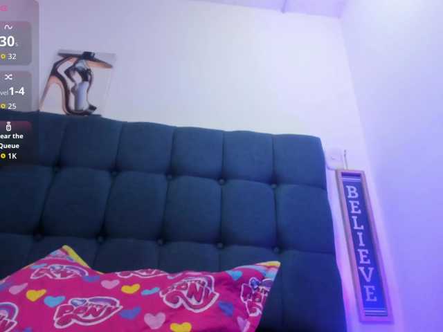 Annie-switt live cam preview