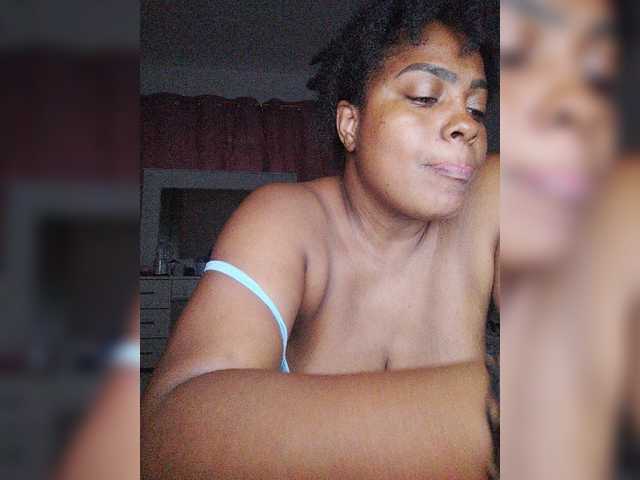 GoddessCarrie live cam on BongaCams