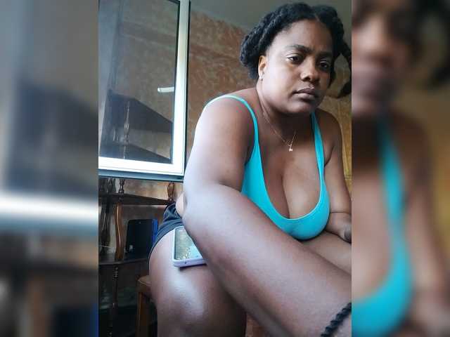 GoddessCarrie live cam on BongaCams