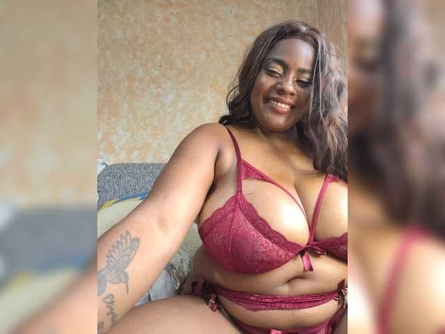 GoddessCarrie live cam on BongaCams