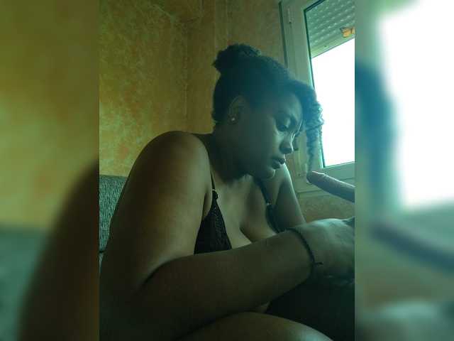 GoddessCarrie live cam on BongaCams