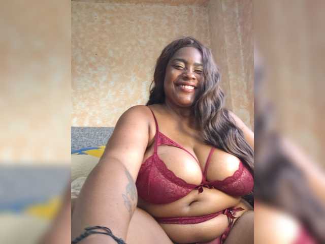 GoddessCarrie live cam on BongaCams