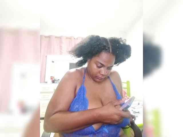 GoddessCarrie webcam