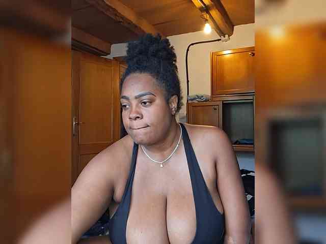 GoddessCarrie webcam