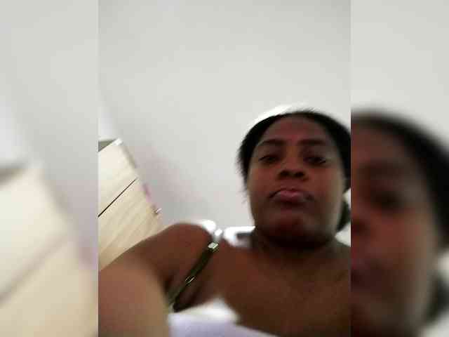 GoddessCarrie webcam