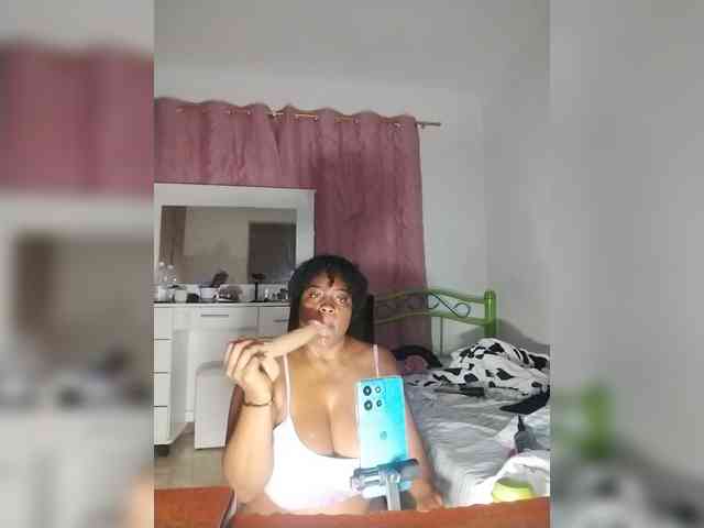 GoddessCarrie webcam