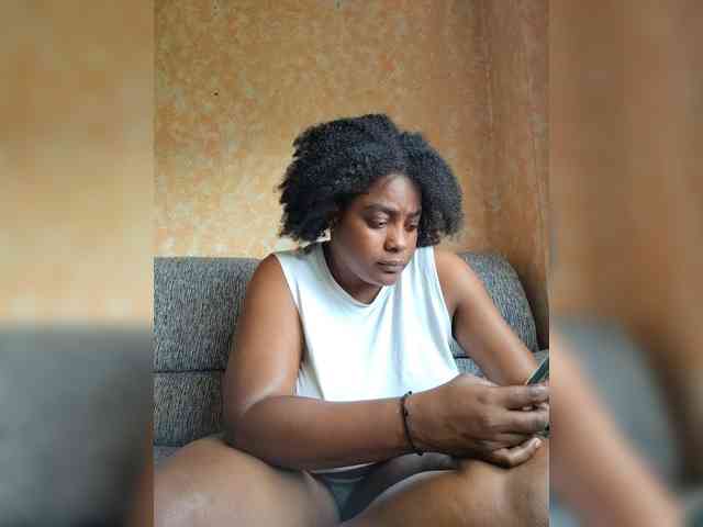 GoddessCarrie webcam