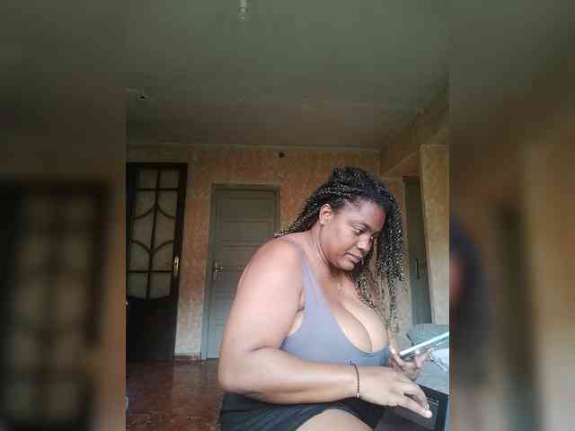 GoddessCarrie webcam