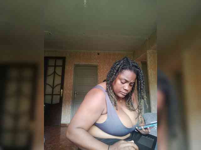 GoddessCarrie webcam