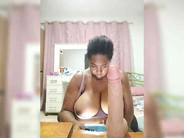 Model: GoddessCarrie