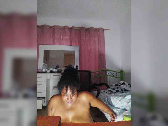 GoddessCarrie webcam