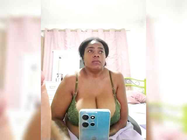 GoddessCarrie webcam