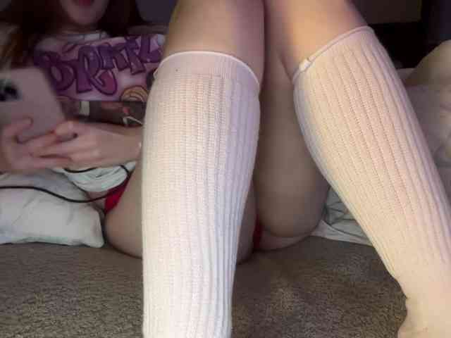 GoddessBratRosa webcam